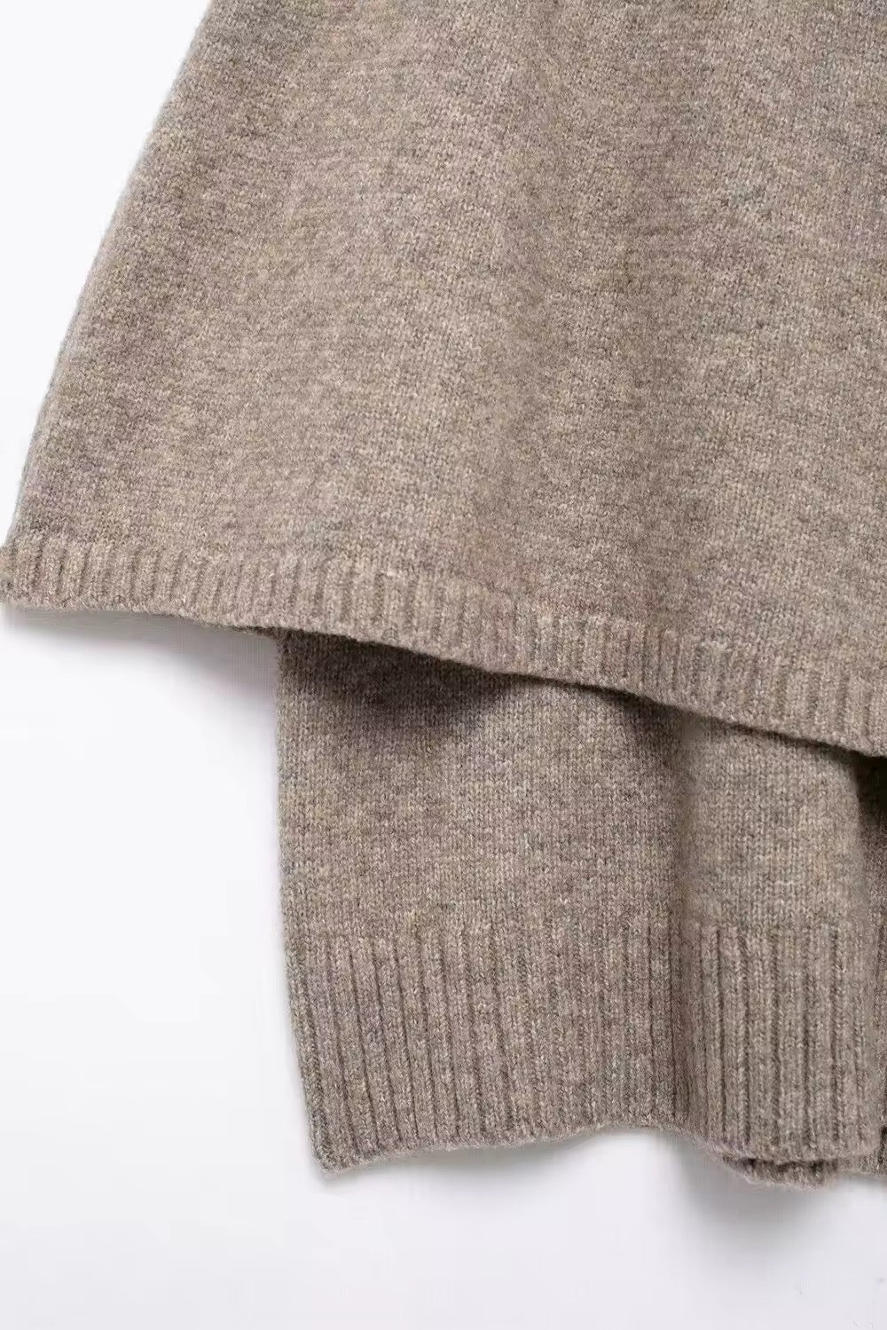 DALIYA - Cape-style cardigan