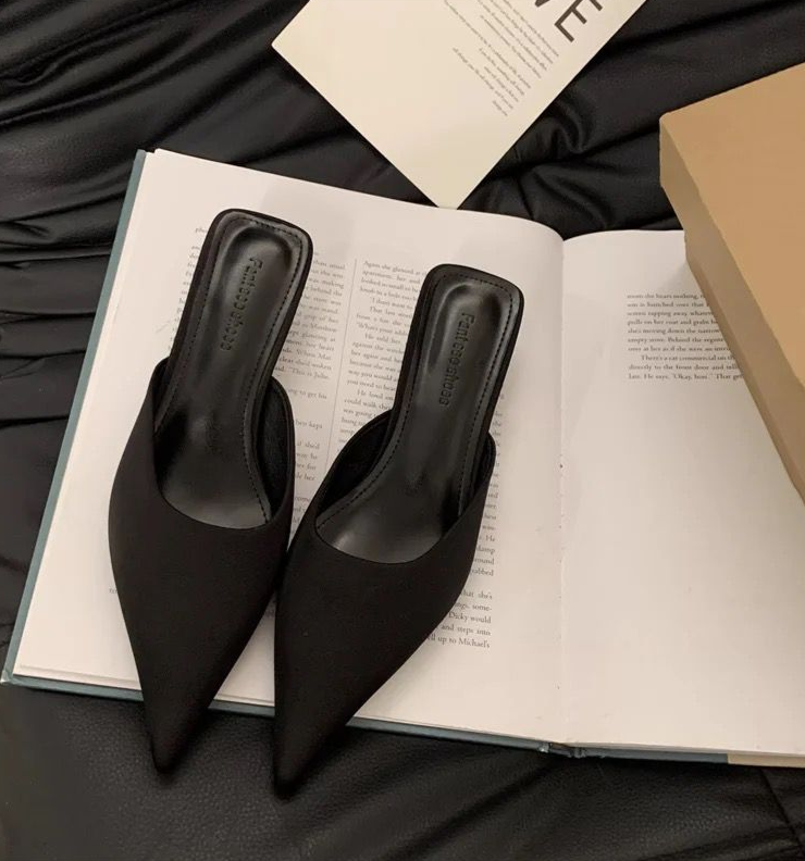 KENDAL - Pointed mules with funnel heel