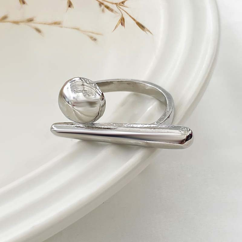 KALI – Unisex-Ring mit geometrischem Design und Statement-Attitüde