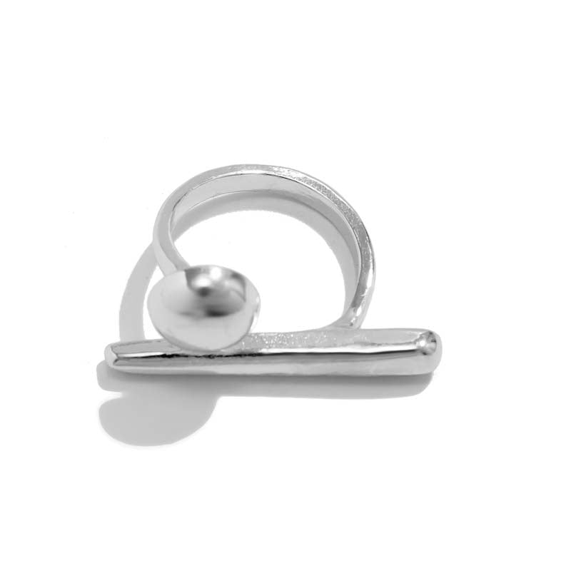 KALI – Unisex-Ring mit geometrischem Design und Statement-Attitüde