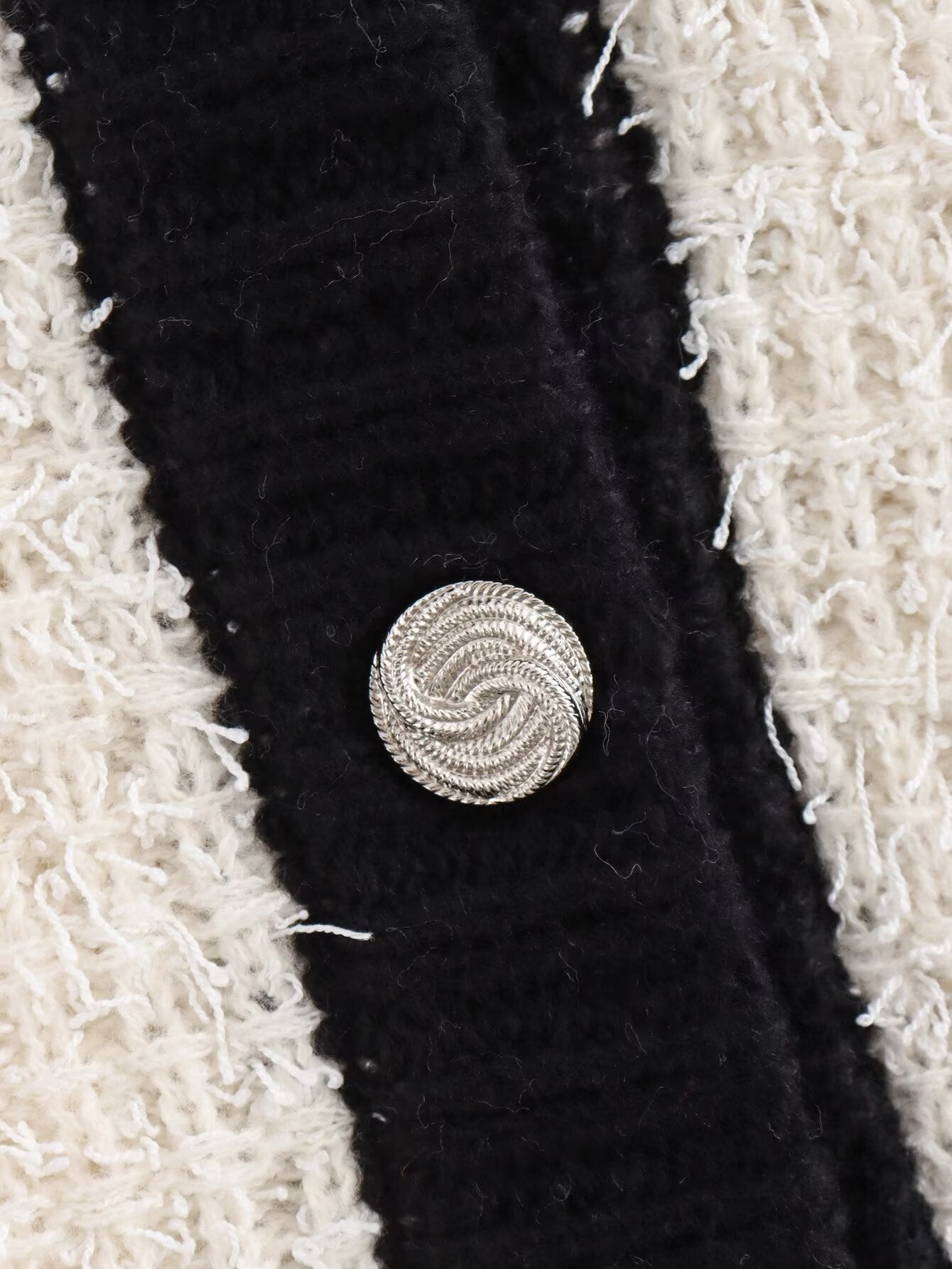 NYRA – Zweiteiliges Strick-Set mit Jacke &amp; Rock