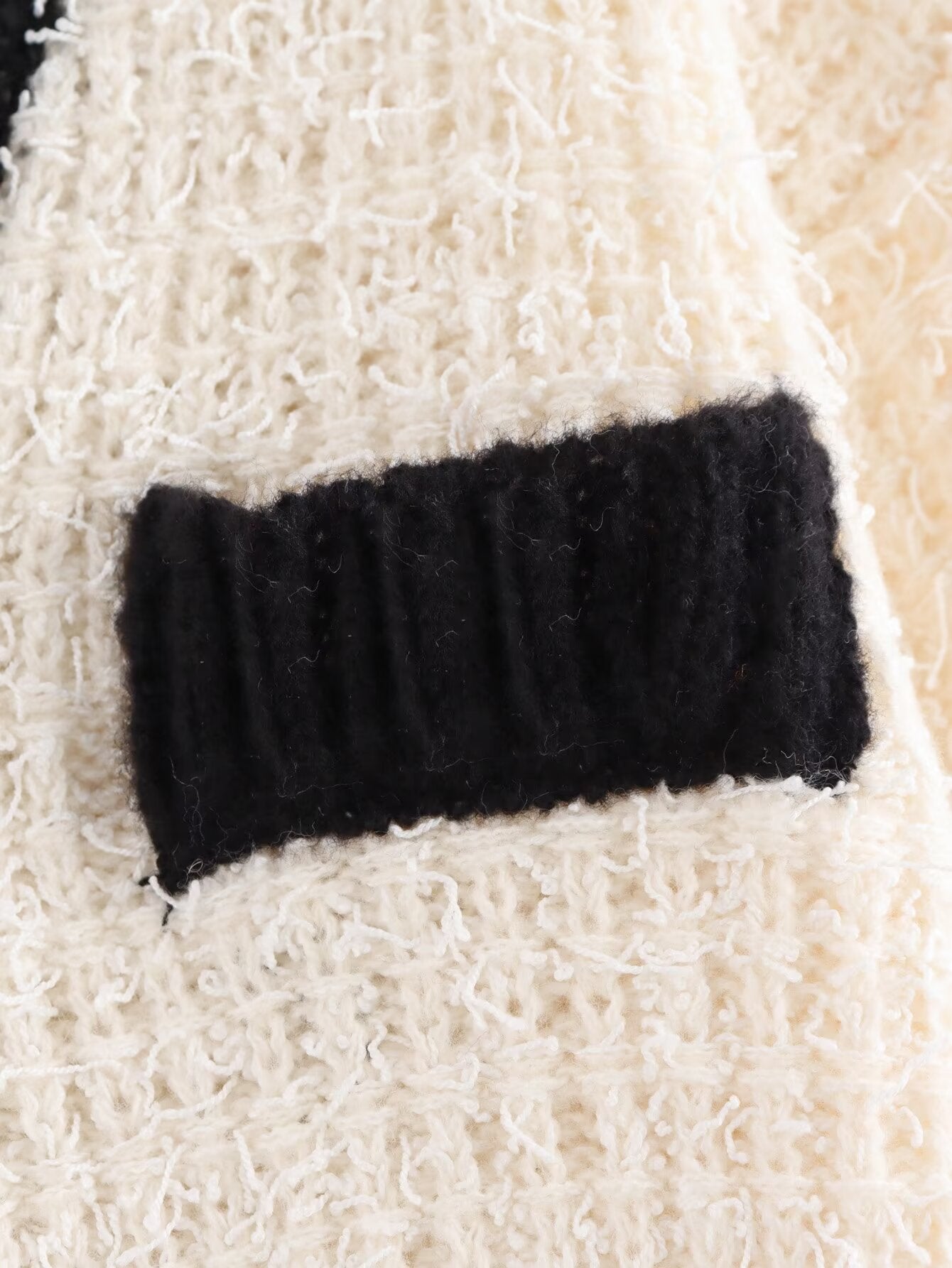 NYRA – Zweiteiliges Strick-Set mit Jacke &amp; Rock