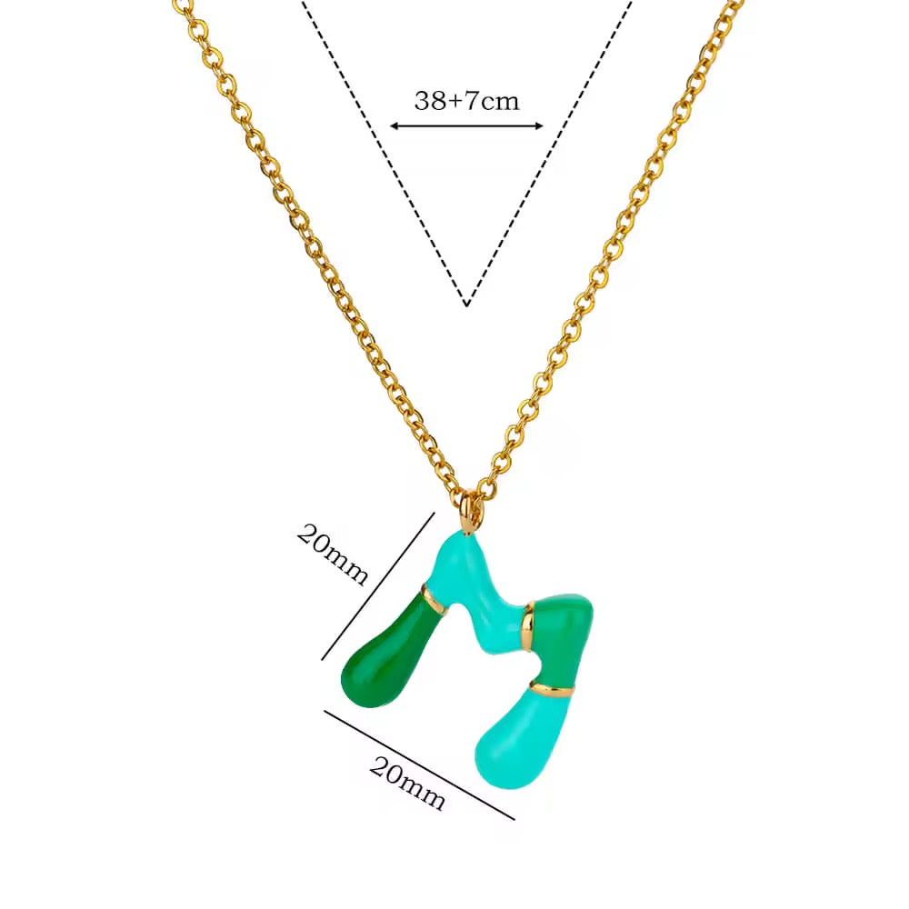 NOELLE – Buchstaben-Halskette mit Dopamin-Anhänger