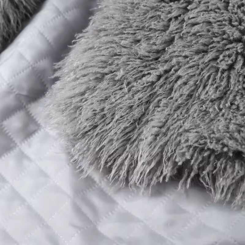 SIENNA – Luxus-Kunstpelzmantel in Oversize-Silhouette