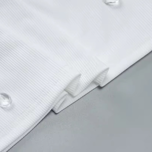 VALENTINA – Figurbetontes Tanktop mit Tropfen-Glasstein