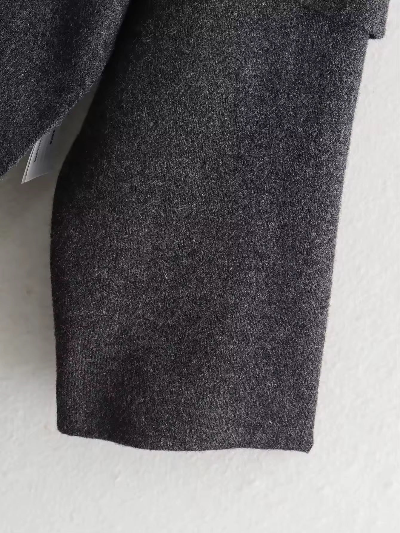 SHARY – Kurz geschnittene Wickeljacke