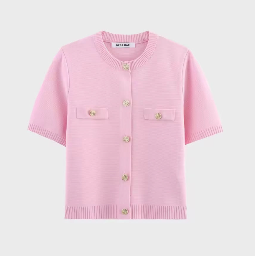 GAIA – Strick-Zweiteiler mit goldfarbenen Knopfdetails