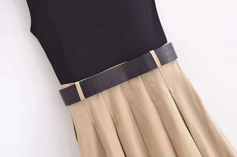 NIVA – Ärmelloses Midikleid mit Gürtel