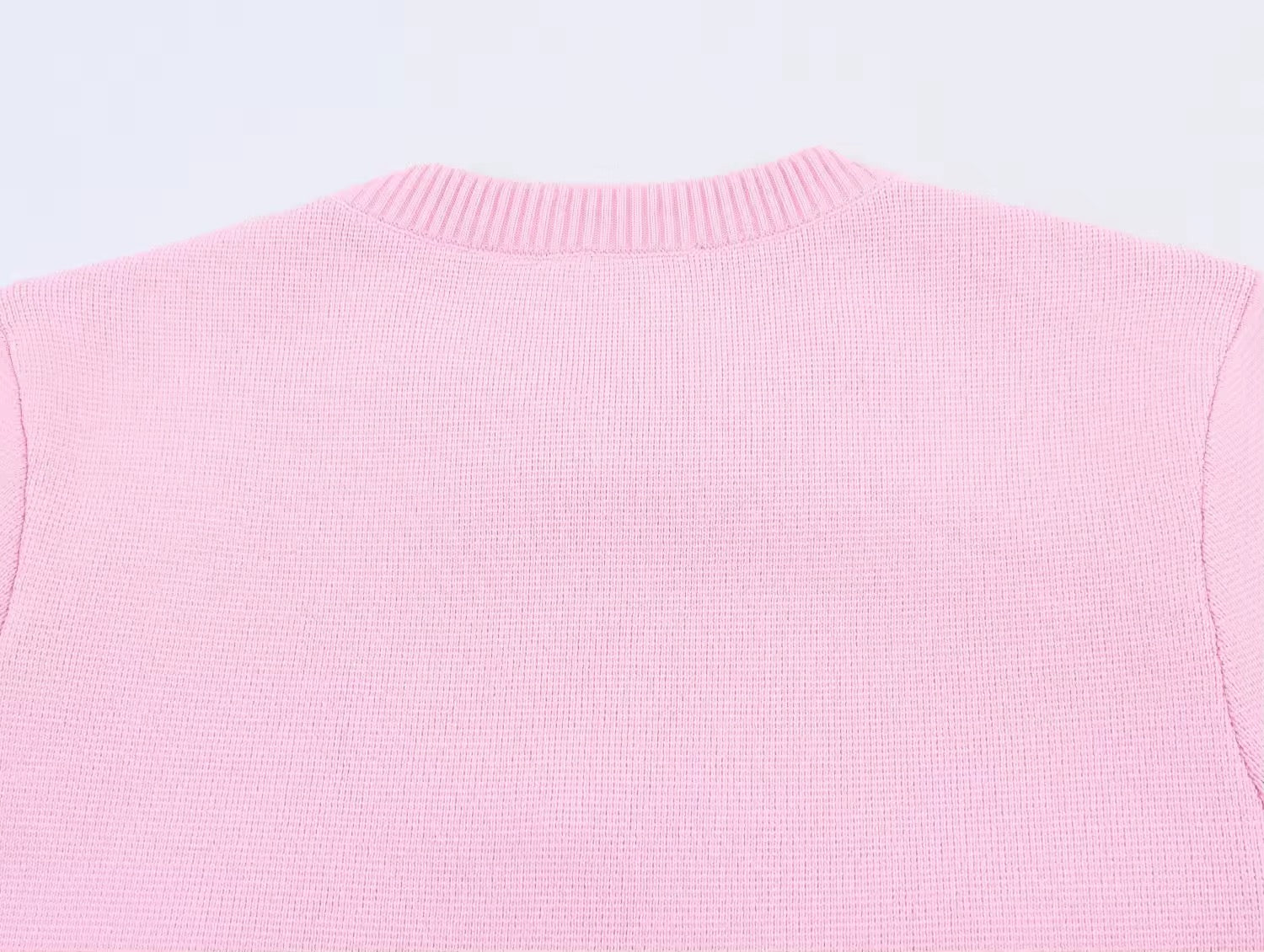 GAIA – Strick-Zweiteiler mit goldfarbenen Knopfdetails