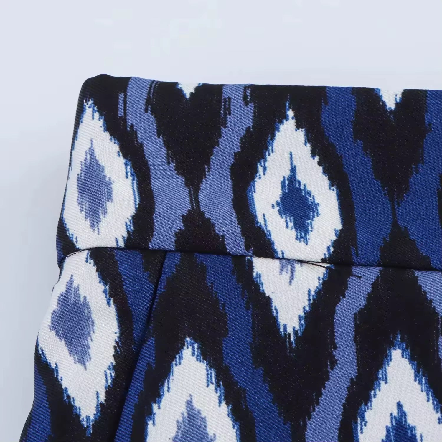 THEA – Zweiteiler Bluse & Hose