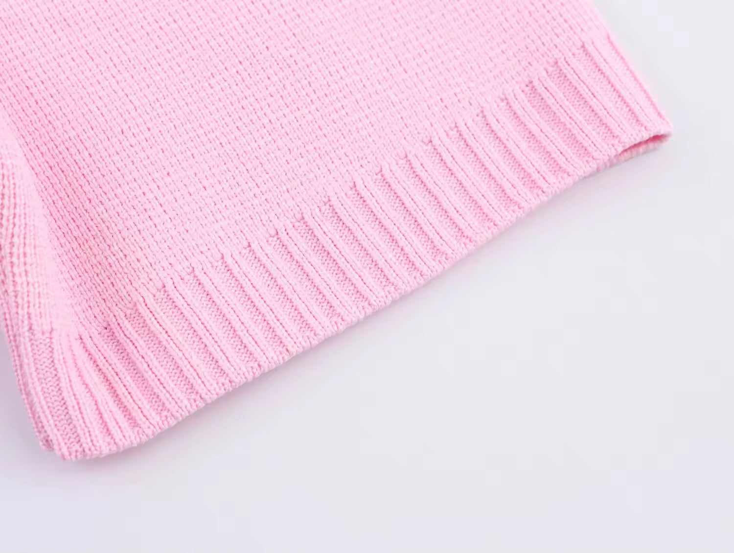 GAIA – Strick-Zweiteiler mit goldfarbenen Knopfdetails