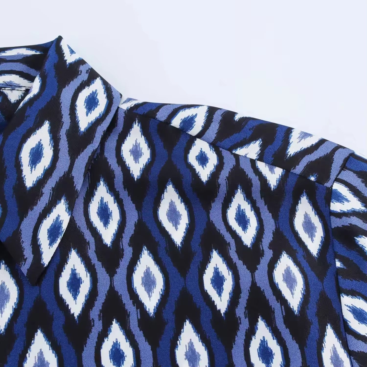 THEA – Zweiteiler Bluse & Hose