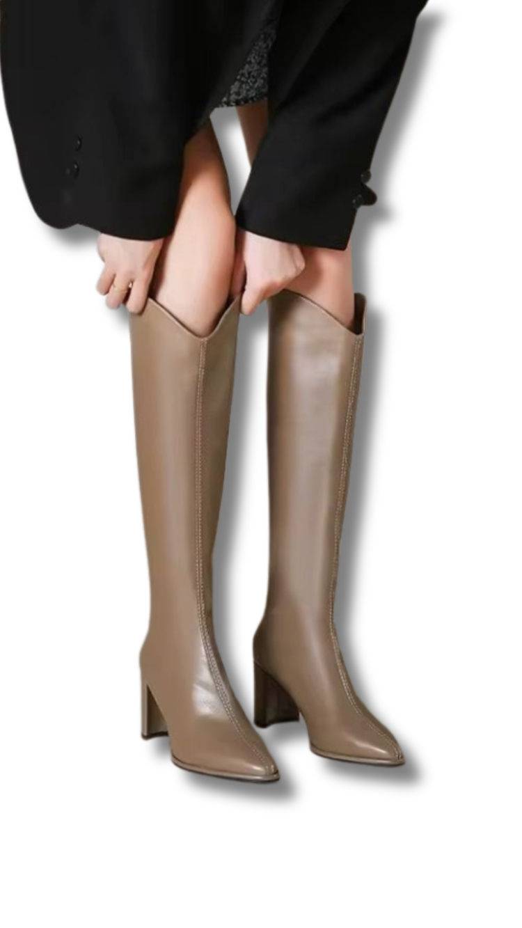 CLAIRE – Kniehohe Damenstiefel mit dicken Blockabsatz & dehnbarer Schaft