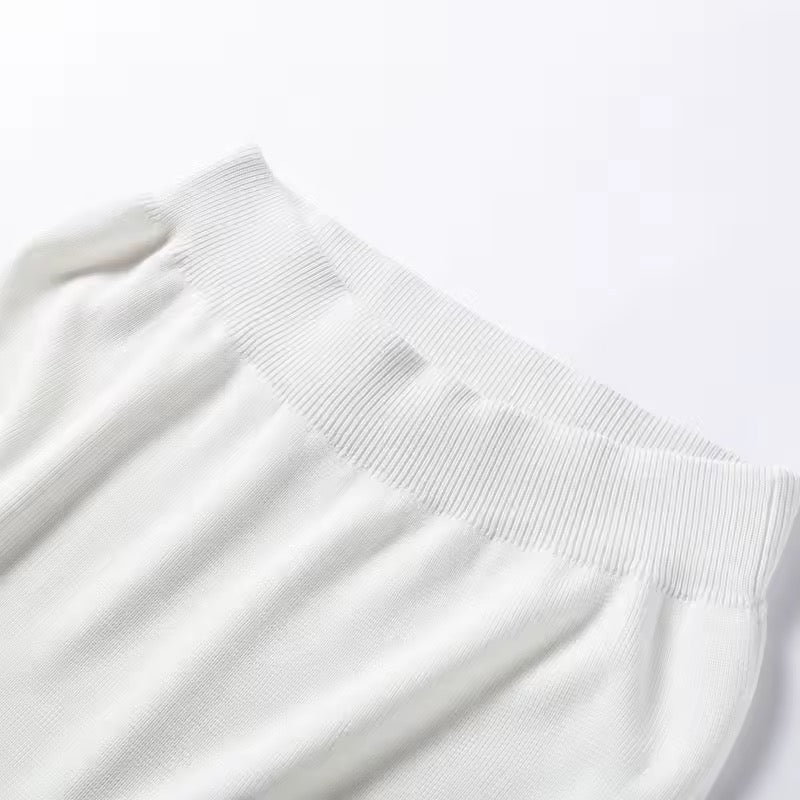 FAYE – Strick-Zweiteiler aus Weste & Rock