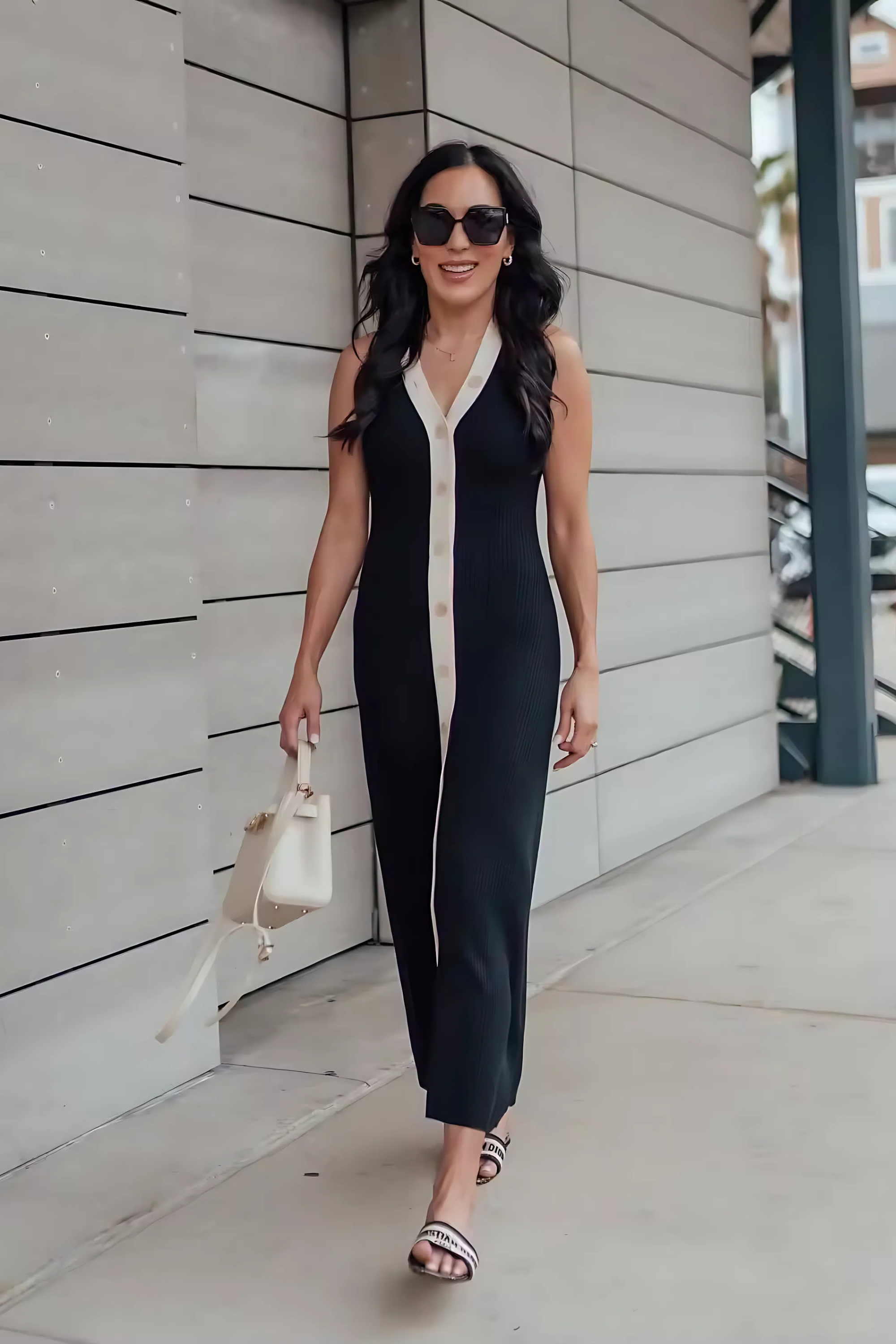 MEY - Maxikleid mit Knopfdetails aus Strick