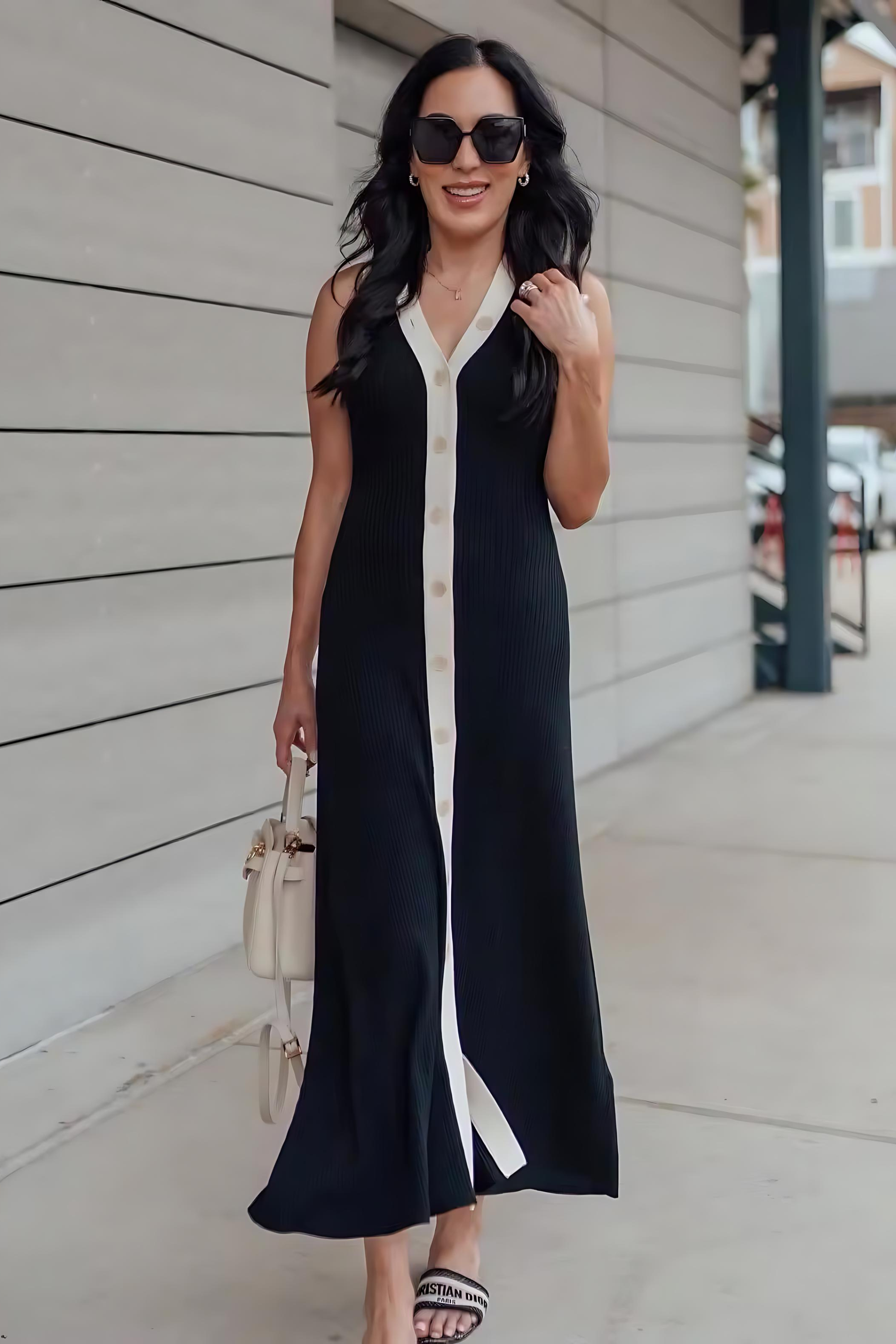 MEY - Maxikleid mit Knopfdetails aus Strick