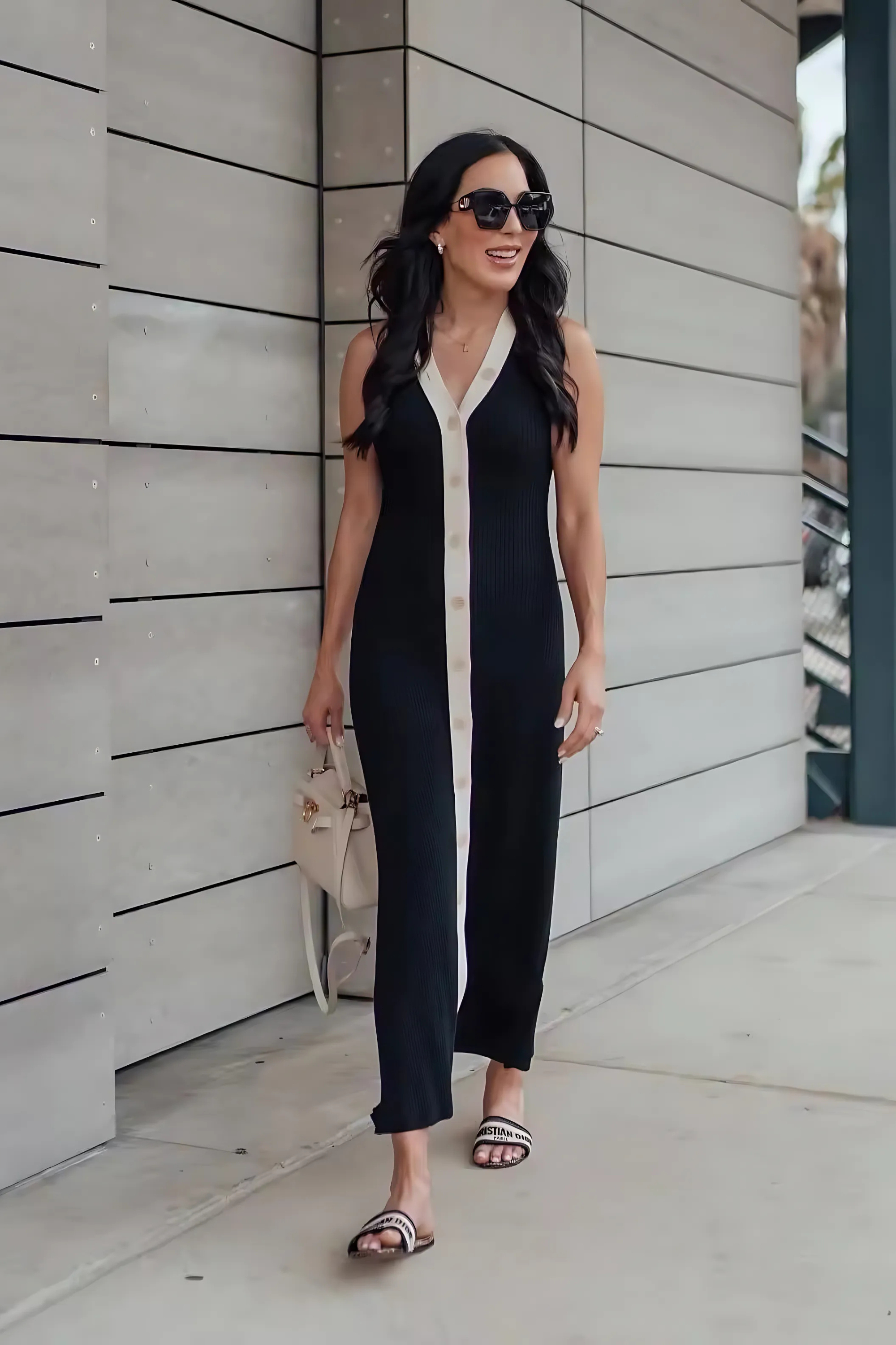 MEY - Maxikleid mit Knopfdetails aus Strick