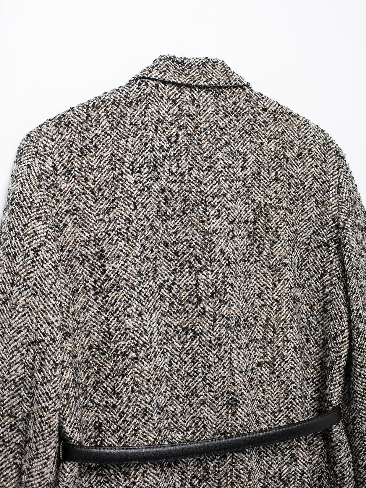 LUX – Statement-Blazer mit Taillengürtel