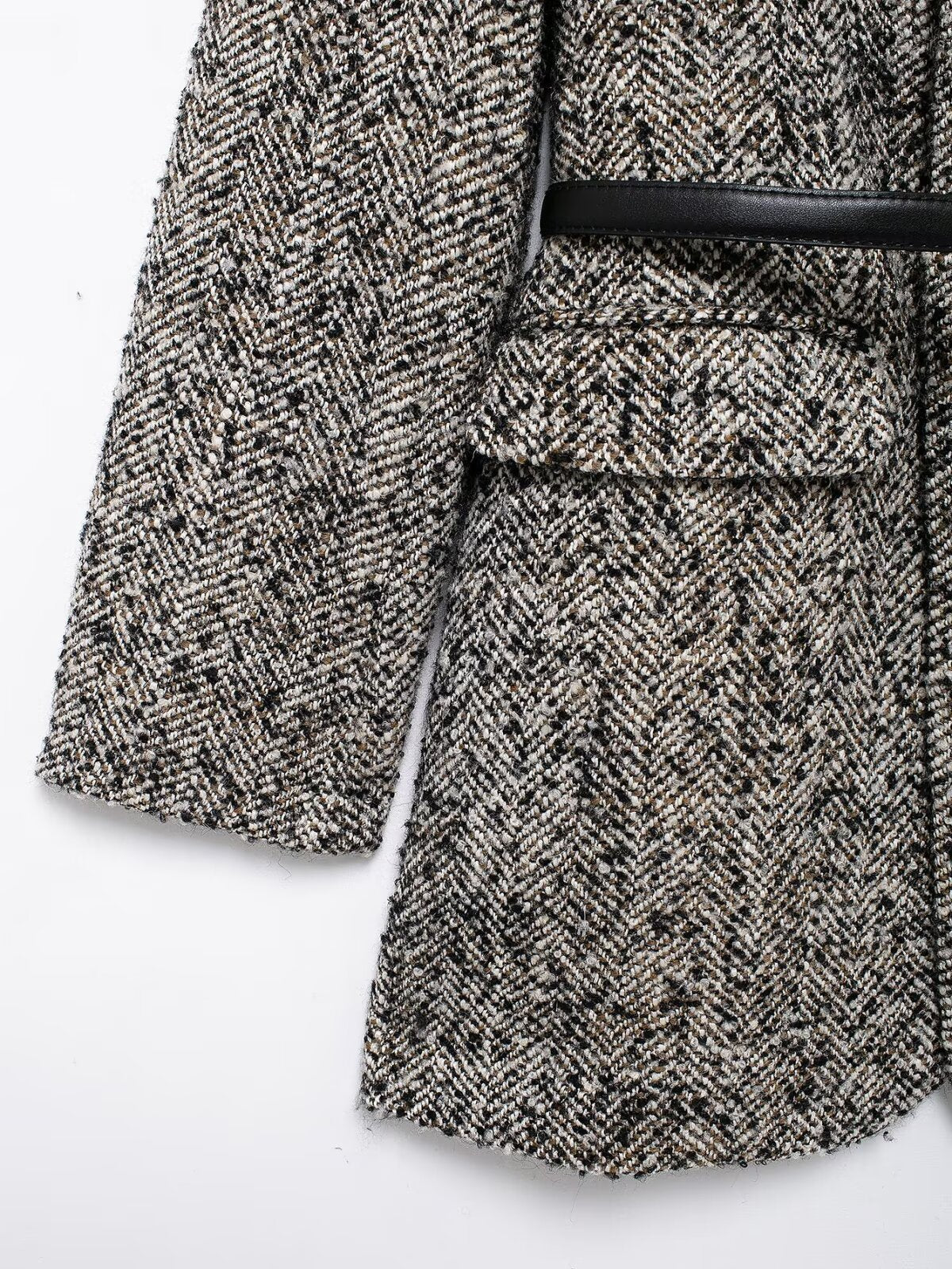 LUX – Statement-Blazer mit Taillengürtel