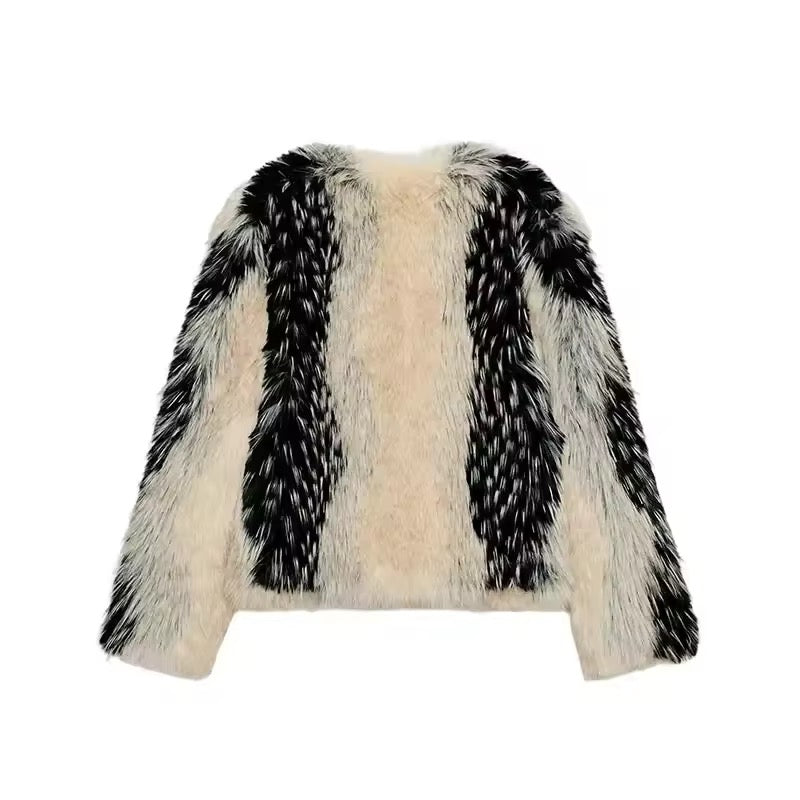 AMELIA - Statement-Kunstfelljacke im Animal-Look