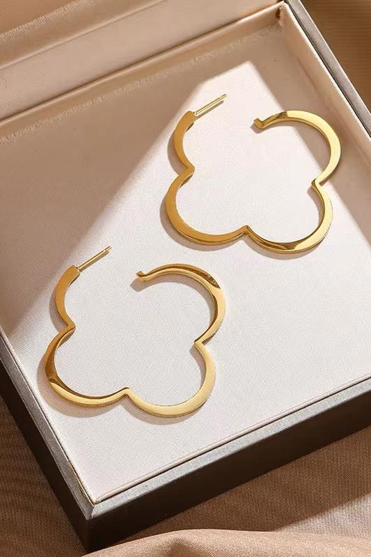 CLEEF - Gold-colored hoop earrings made of high-quality stainless steel