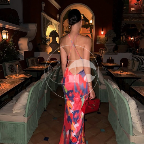 LOLA – Kleid mit Spitzenbesatz & Rückenausschnitt
