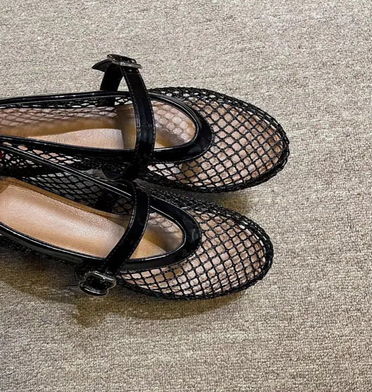 LAYA - Mesh Ballerinas in Lack