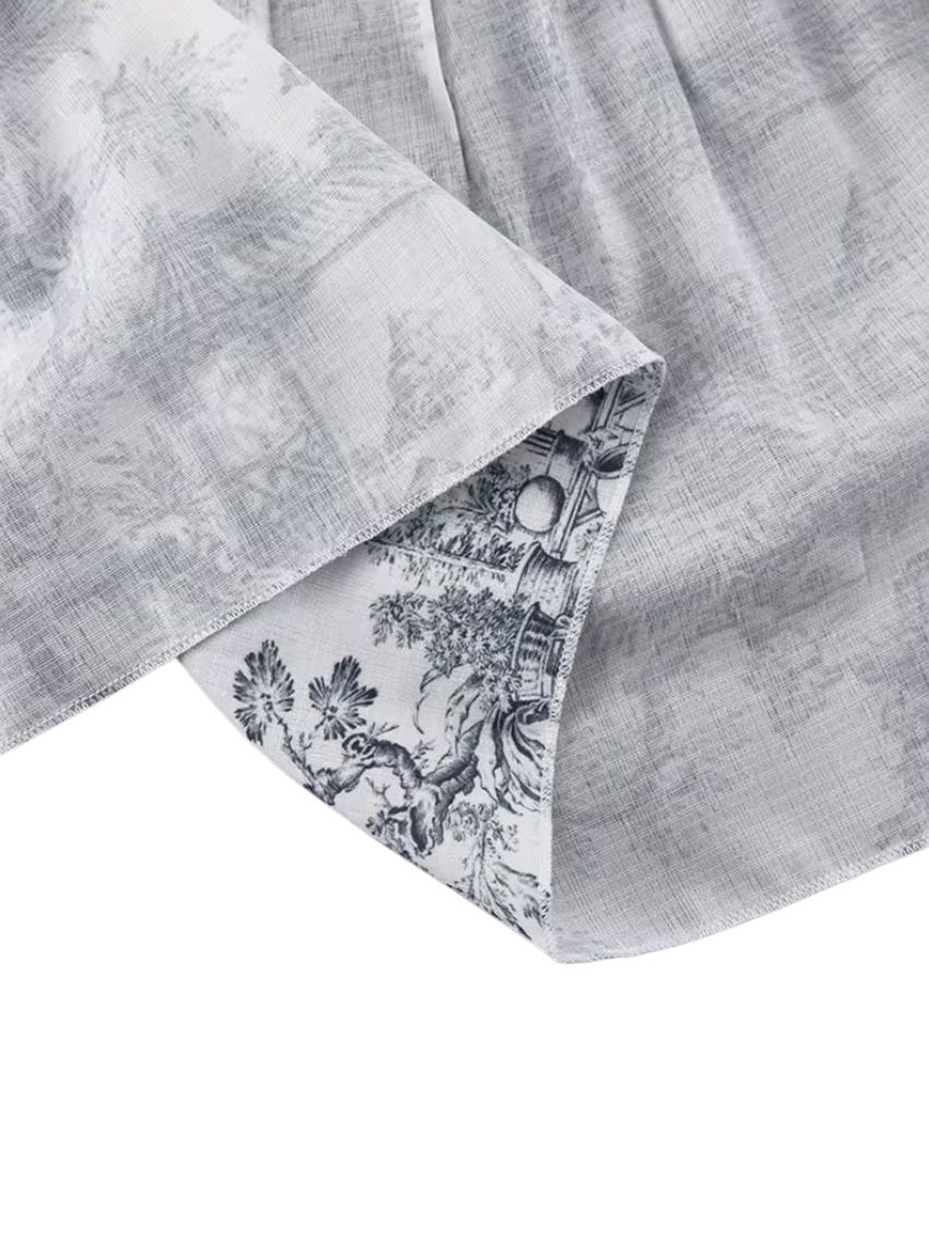 DEYNA - Kurzes Langarmkleid mit luxuriösem Muster