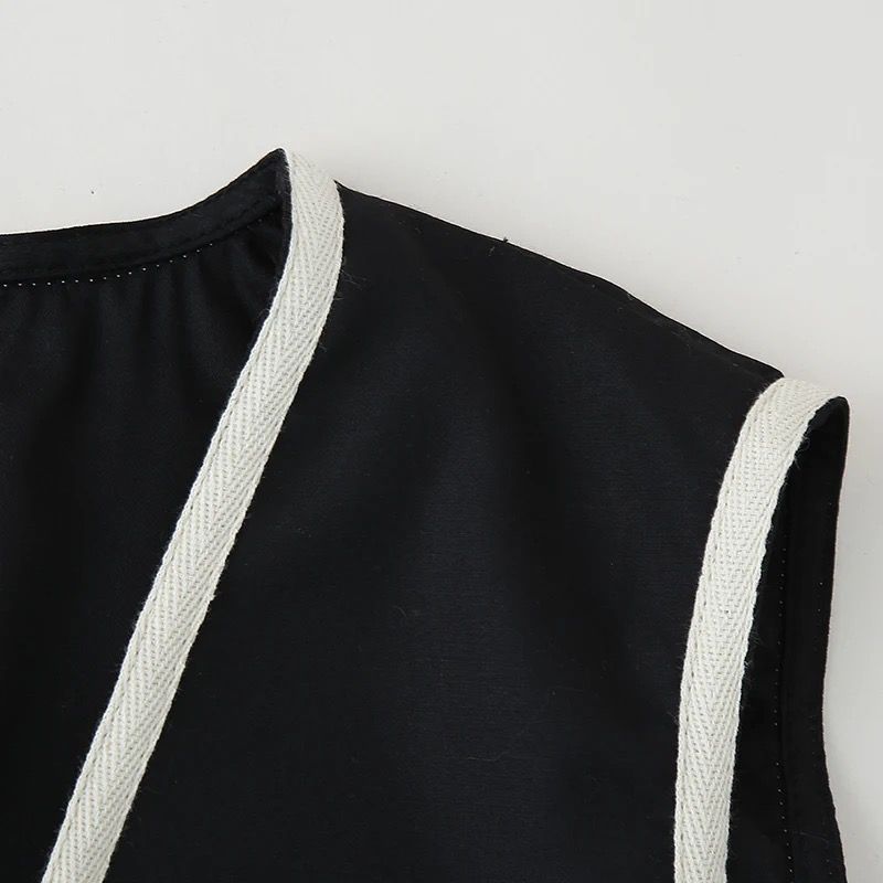 MIREIA - Kombinationsoption: Hose /  Rock / Weste  - mit Folklorebestickung