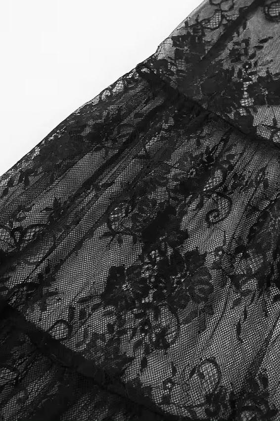 JENN - Hoher Taillen Rock aus Spitze in Schwarz
