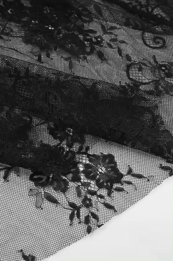 JENN - Hoher Taillen Rock aus Spitze in Schwarz